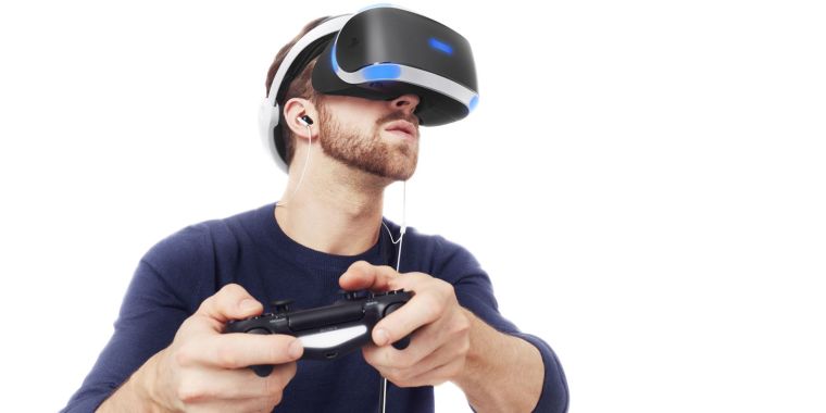 Look at this fly-ass gangster wearing the VR headset like a boss. He's going to feel a bit of a goose when he takes the headset off and realises his house has been burgled